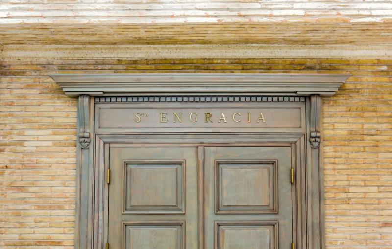 Detalle de la Puerta de Santa Engracia en el Salón Victoria