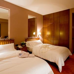 Hotel Palafox Zaragoza Zimmer
