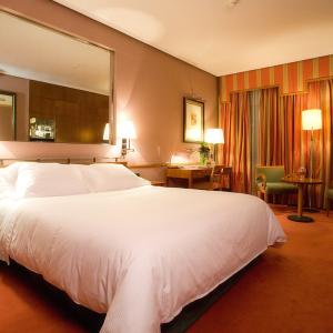 Hotel Palafox Zaragoza Rooms