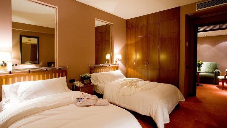 Hotel Palafox Zaragoza Zimmer