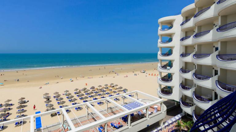 Vista Hotel Playa Victoria Cádiz