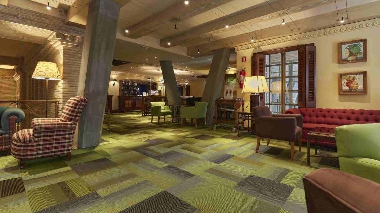 Hotel Palafox. Bar Coraceros 2024