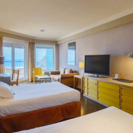 Hotel Playa Victoria Rooms