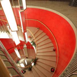 Hotel Reina Petronila Zaragoza: Escalera