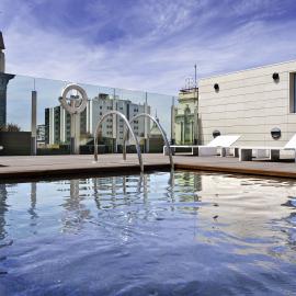 Piscina exterior Hotel Alfonso Zaragoza