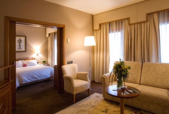 Suites Hotel Palafox Zaragoza